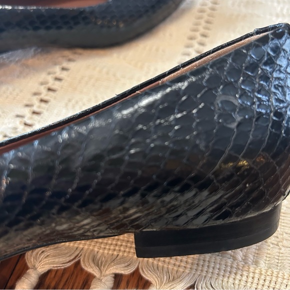 Donald J. Pliner Adore Pointed Toe Flats - Picture 6 of 10